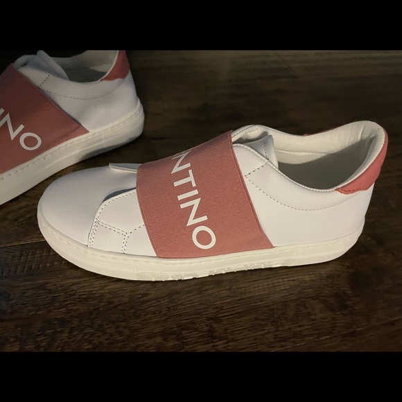 White Valentino Sneakers - Picture 2 of 4